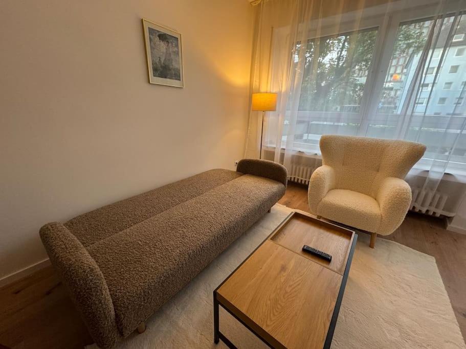 Zentrale In Nahe Messe & Rhein Appartement