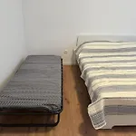 Zentrale Wohnung In Duesseldorf Nahe Messe & Rhein