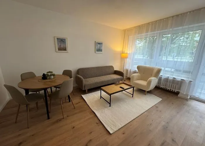Zentrale Wohnung In Duesseldorf Nahe Messe & Rhein